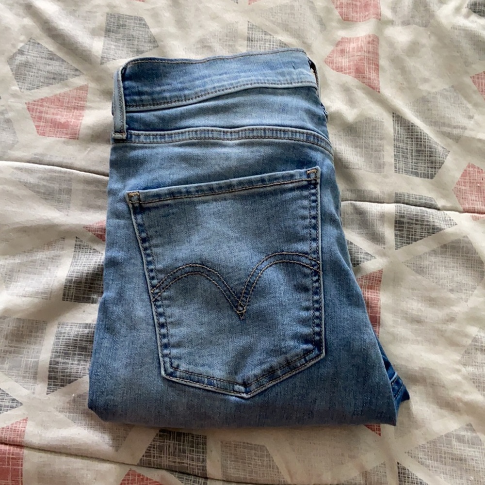 Cute Levi jeans :)